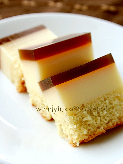 pudding in cake pudding in cake